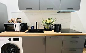 Dream Dwell Paris-Cozy Historic Appartement Near Exelmans In 16Th District Paris